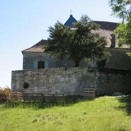 Chaque Année, 180 Personnes Accueillies Au Sommet Du Périgord Bed and breakfast