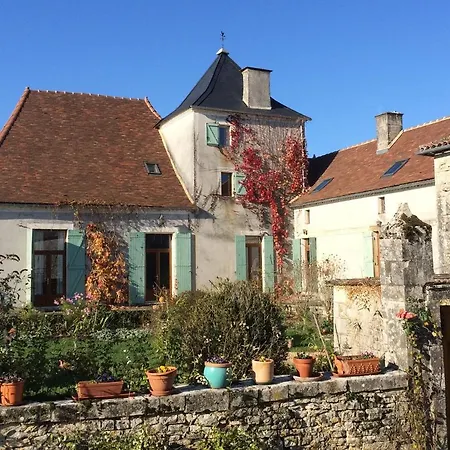 Chaque Année, 180 Personnes Accueillies Au Sommet Du Périgord Tourtoirac