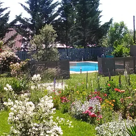 Nature Et Piscine Au Sommet Du Perigord Tourtoirac