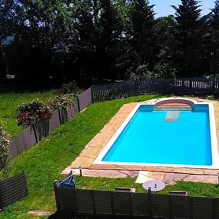 Nature Et Piscine Au Sommet Du Périgord Bed & Breakfast 3*